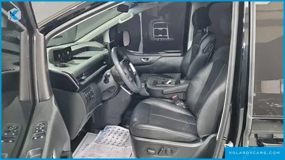 HYUNDAI STARIA TOURER 9-SEATER