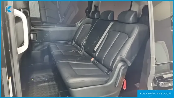 HYUNDAI STARIA TOURER 9-SEATER