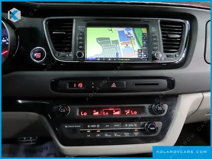 KIA CARNIVAL 9-SEATER PRESTIGE