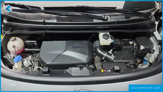 HYUNDAI STARIA TOURER 9-SEATER
