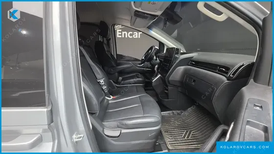HYUNDAI STARIA TOURER 9-SEATER