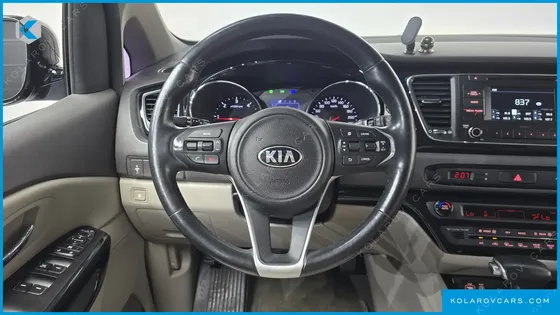 KIA CARNIVAL 9-SEATER PRESTIGE