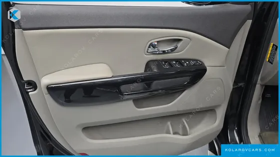 KIA CARNIVAL 9-SEATER PRESTIGE