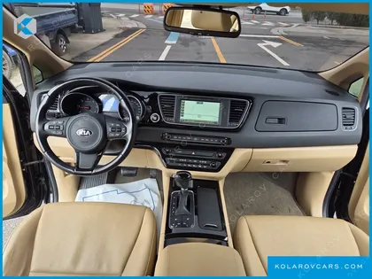 KIA CARNIVAL 9-SEATER PRESTIGE