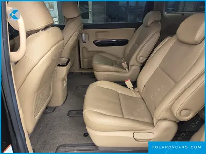 KIA CARNIVAL 9-SEATER PRESTIGE