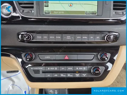KIA CARNIVAL 9-SEATER PRESTIGE
