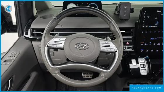 HYUNDAI STARIA L3.5 LOUNGE 9-SEATER