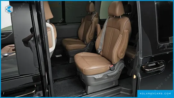 HYUNDAI STARIA L3.5 LOUNGE 9-SEATER
