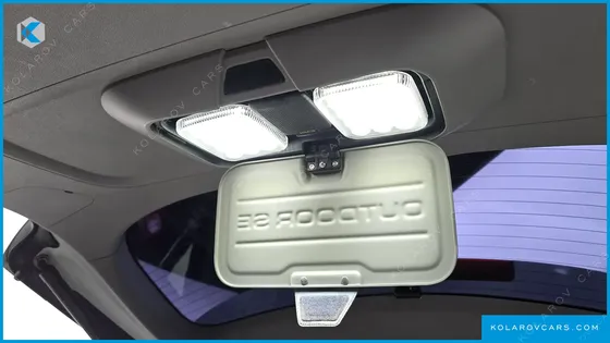 KIA CARNIVAL 9-SEATER OUTDOOR
