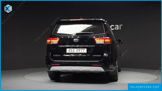 KIA CARNIVAL 7-SEATER LIMOUSINE