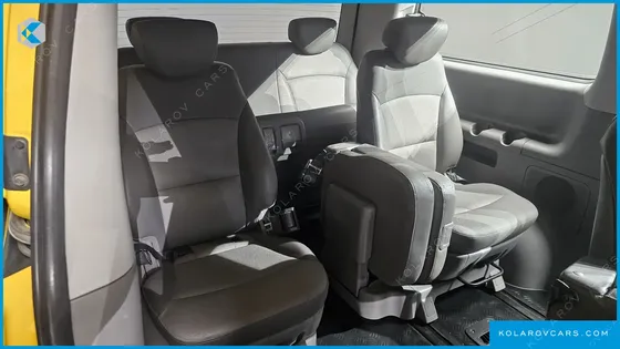 HYUNDAI STAREX 12-SEATER WAGON