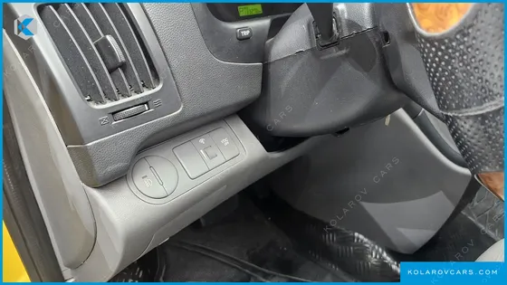 HYUNDAI STAREX 12-SEATER WAGON