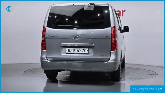 HYUNDAI STAREX 5-SEATER VAN
