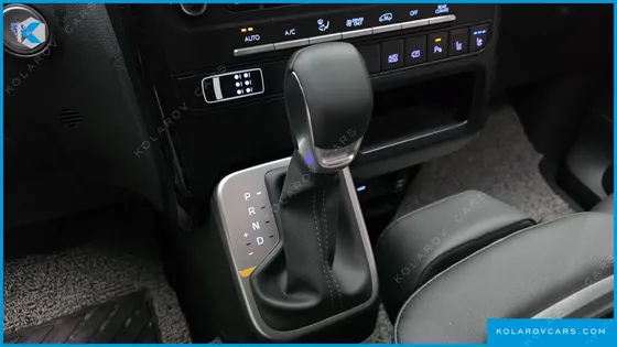 HYUNDAI STARIA HEV 1.6T TOURER 9-SEATER