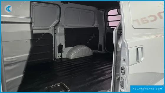 HYUNDAI STAREX 3-SEATER VAN