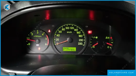 HYUNDAI STAREX 5-SEATER VAN