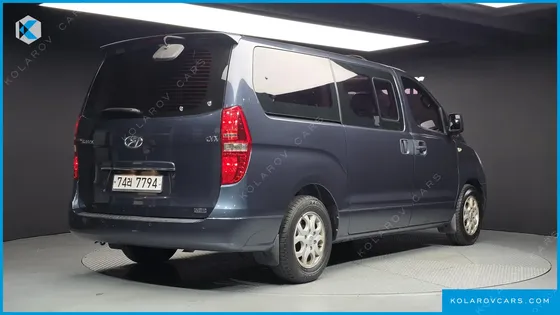 HYUNDAI STAREX 12-SEATER WAGON