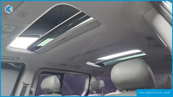 HYUNDAI STAREX 12-SEATER WAGON