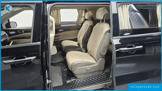 KIA CARNIVAL GASOLINE 9-SEATER HI-LIMOUSINE