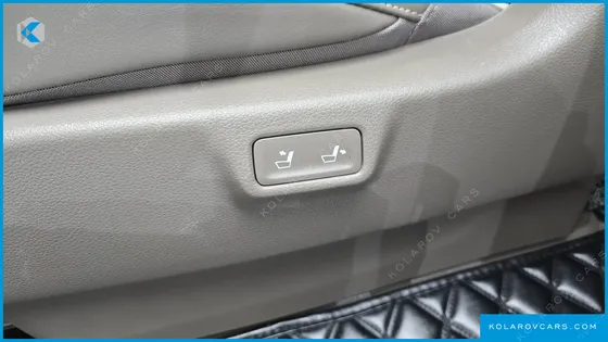 KIA CARNIVAL GASOLINE 9-SEATER HI-LIMOUSINE
