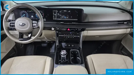 KIA CARNIVAL DIESEL 9-SEATER SIGNATURE