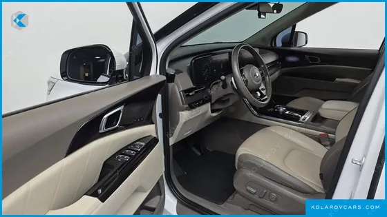 KIA CARNIVAL DIESEL 9-SEATER SIGNATURE