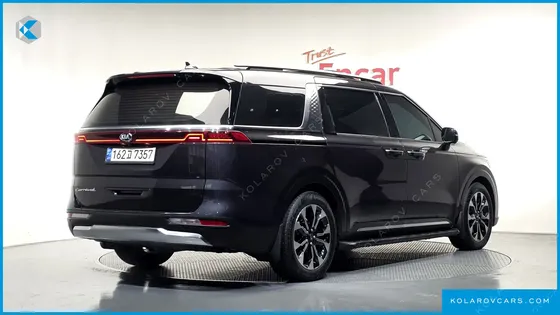 KIA CARNIVAL GASOLINE 9-SEATER SIGNATURE