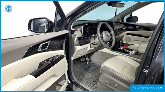KIA CARNIVAL GASOLINE 9-SEATER SIGNATURE