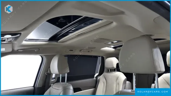 KIA CARNIVAL GASOLINE 9-SEATER SIGNATURE
