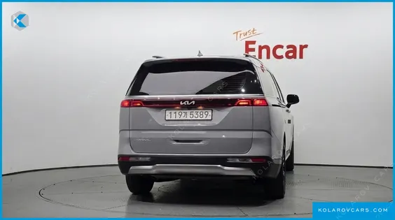 KIA CARNIVAL DIESEL 9-SEATER SIGNATURE