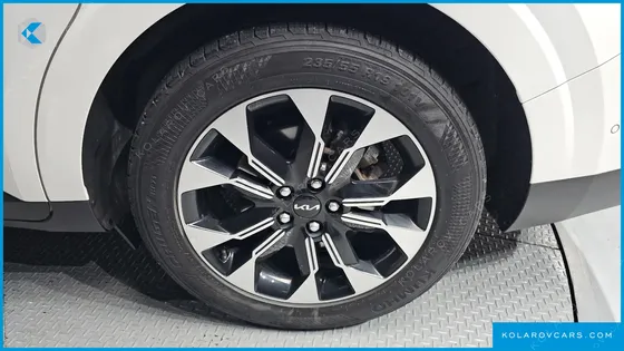 KIA CARNIVAL DIESEL 7-SEATER NOBLESSE