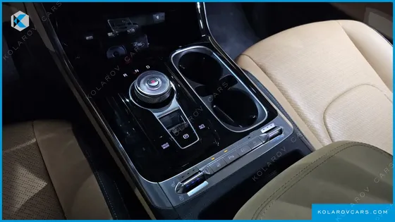 KIA CARNIVAL DIESEL 7-SEATER NOBLESSE
