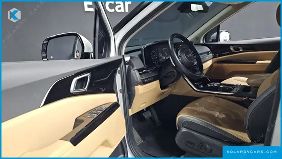 KIA CARNIVAL DIESEL 7-SEATER NOBLESSE