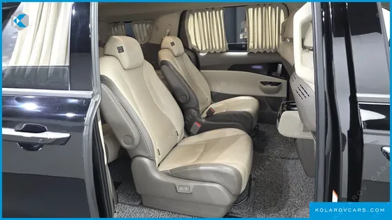 KIA CARNIVAL GASOLINE 9-SEATER HI-LIMOUSINE