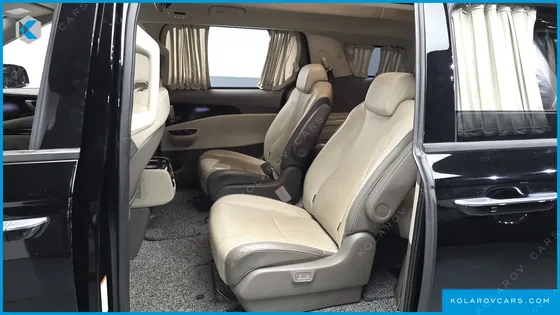 KIA CARNIVAL GASOLINE 9-SEATER HI-LIMOUSINE