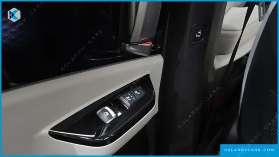 KIA CARNIVAL DIESEL 7-SEATER SIGNATURE