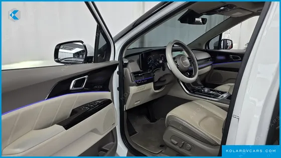 KIA CARNIVAL DIESEL 9-SEATER SIGNATURE
