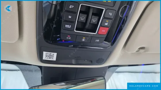 KIA CARNIVAL DIESEL 9-SEATER SIGNATURE