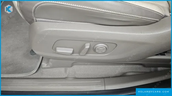 KIA CARNIVAL DIESEL 7-SEATER HI-LIMOUSINE
