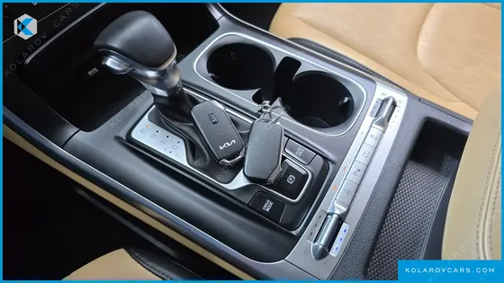 KIA CARNIVAL DIESEL 11-SEATER PRESTIGE
