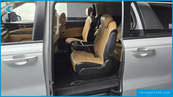 KIA CARNIVAL DIESEL 11-SEATER PRESTIGE