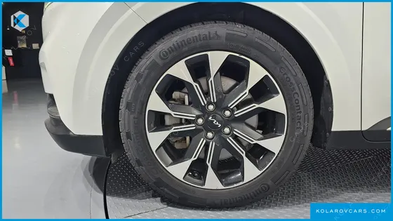 KIA CARNIVAL DIESEL 7-SEATER SIGNATURE