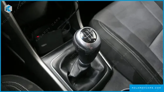 HYUNDAI I30 DIESEL 1.6 VGT UNIQUE