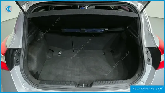 HYUNDAI I30 DIESEL 1.6 VGT UNIQUE