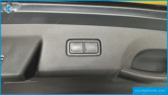 KIA CARNIVAL DIESEL 9-SEATER NOBLESSE