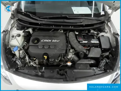 HYUNDAI I30 DIESEL 1.6 VGT UNIQUE