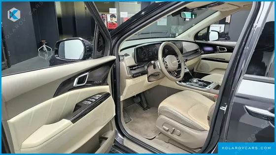KIA CARNIVAL GASOLINE 9-SEATER SIGNATURE