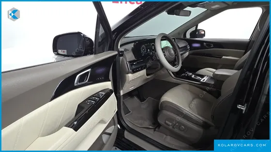 KIA CARNIVAL GASOLINE 9-SEATER HI-LIMOUSINE