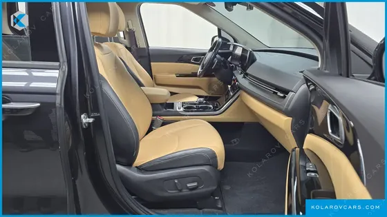 KIA CARNIVAL DIESEL 7-SEATER SIGNATURE