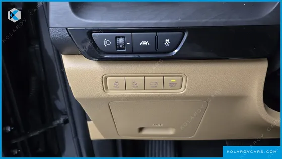 KIA CARNIVAL DIESEL 7-SEATER SIGNATURE